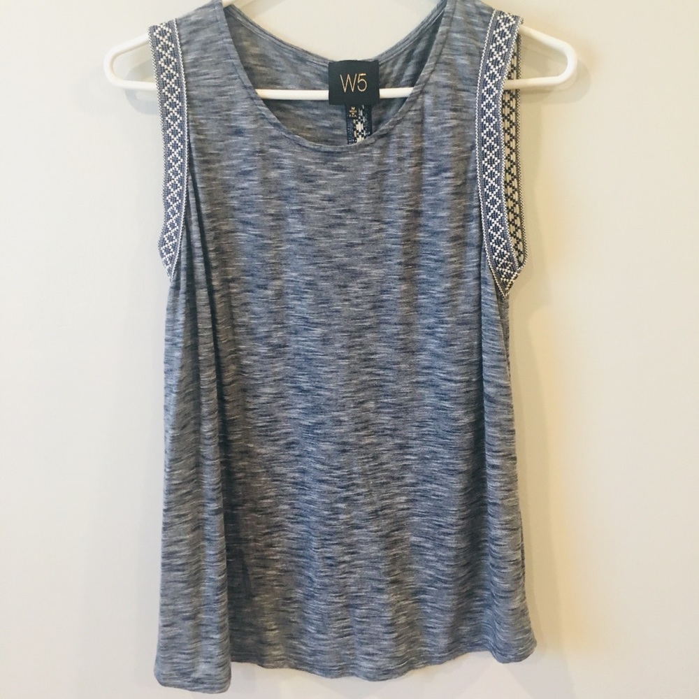 Anthropology W5 decorative tank top